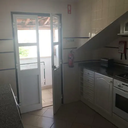 Belen Center Riverview * Лиссабон